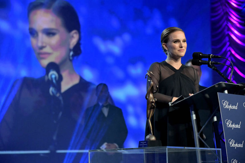 natalie-portman-palm-springs-03jan17-01