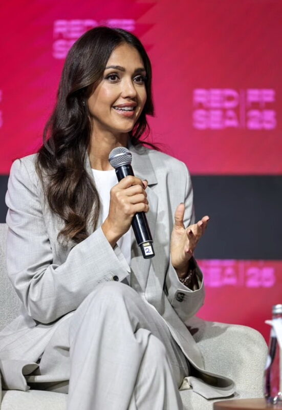 لقطة من الجلسة الحوارية